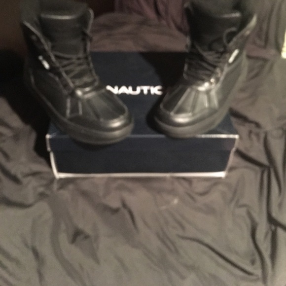 Black leather Nautica boots size 10 - Picture 1 of 4