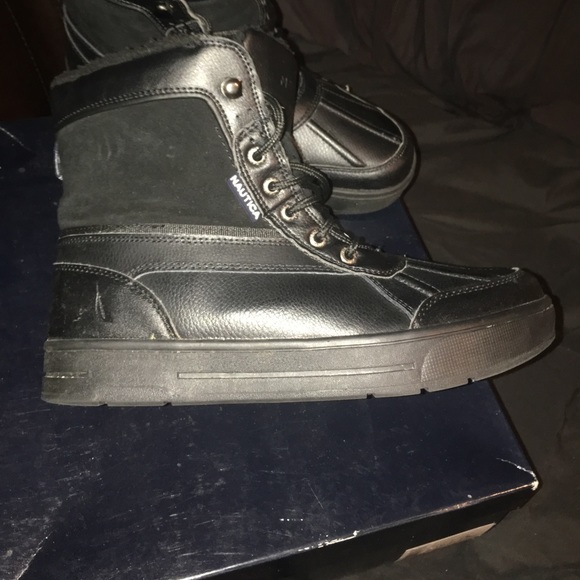 Black leather Nautica boots size 10 - Picture 2 of 4