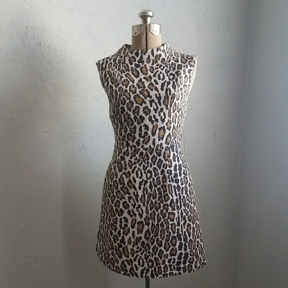 Alice + Olivia Dresses & Skirts - Alice & Olivia leopard dress with peekaboo. Size 2