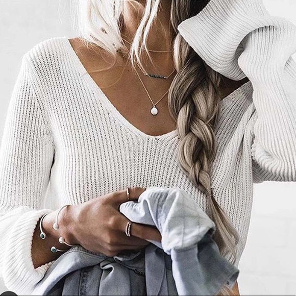 'Sage' White V-Neck Sweater - Picture 3 of 8