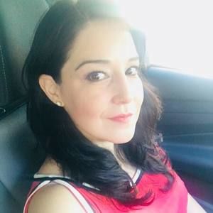 Meet your Posher, Yolanda