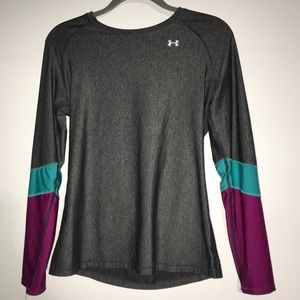Under Armour - fitted heat gear long sleeve