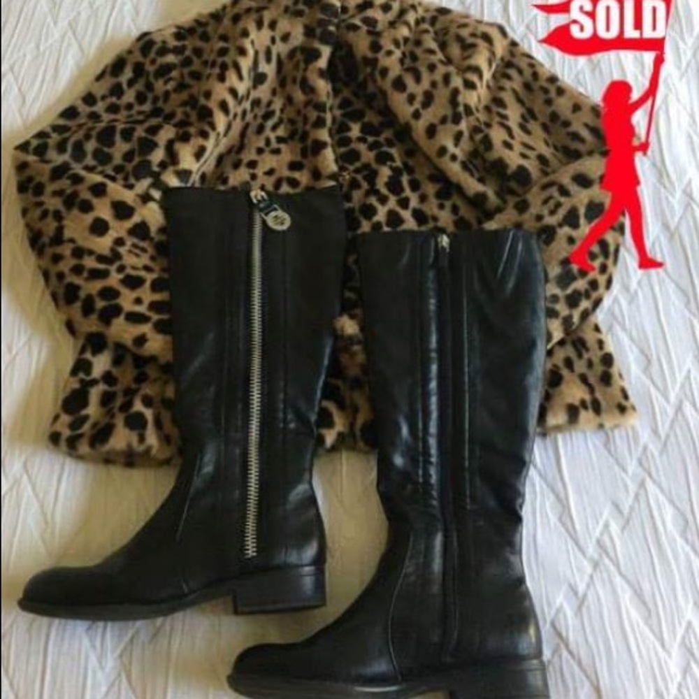 Black boots
