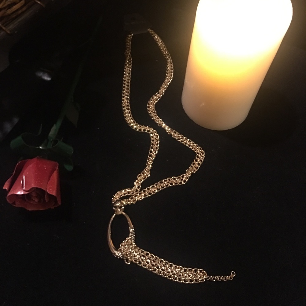 Gold Bebe necklace with oval "cat" pendant - Picture 5 of 7