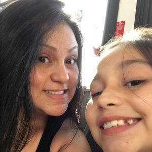 Meet your Posher, Lorena