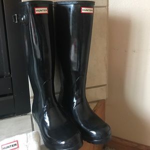 Black Gloss Hunter Boots