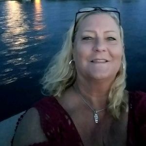 Meet your Posher, Anita