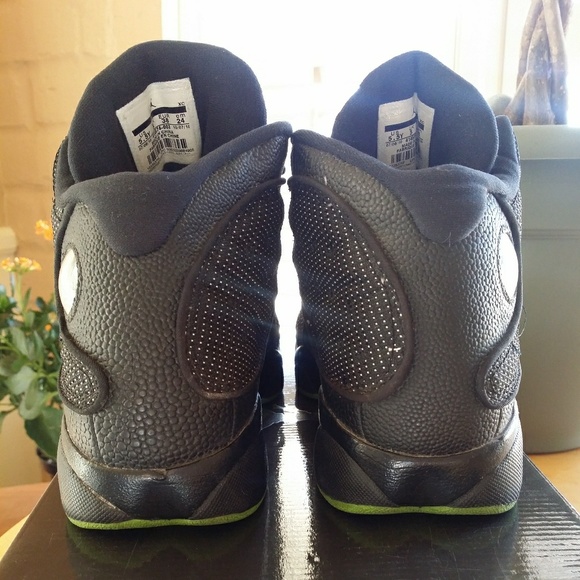 🚫SOLD🚫💚Air Jordan Retro 13 Altitude Green💚 - Picture 2 of 4