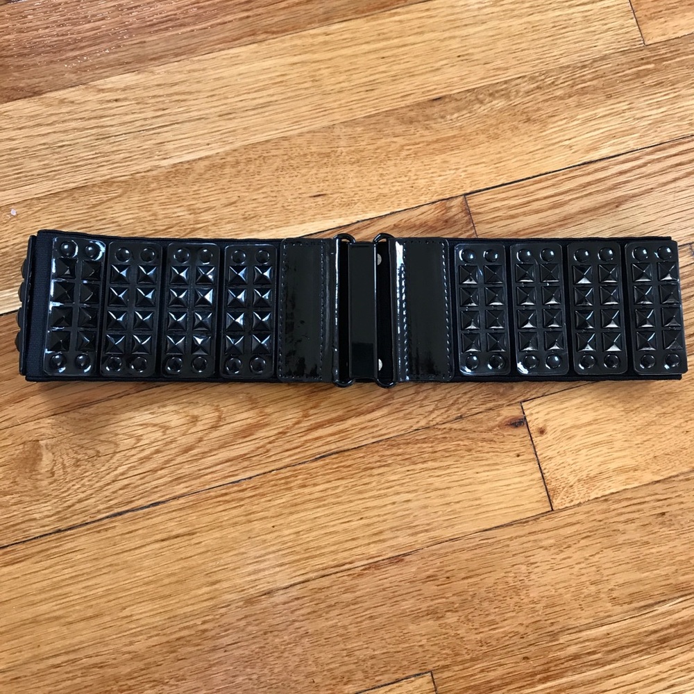 BCBGMAXAZRIA Black Patent Leather/Elastic Belt