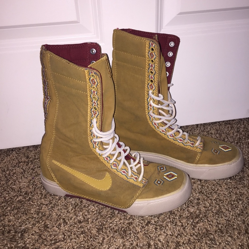 Nike Western Leather Suede Boots