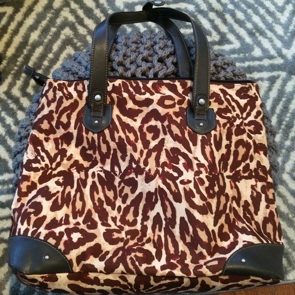 Nicole Miller leopard cheetah purse/carry on - Picture 3 of 5