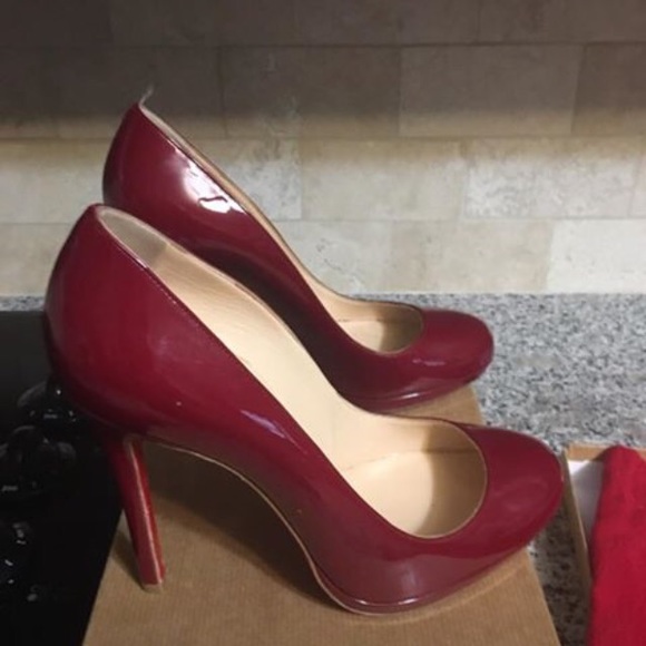 Louboutin red heels - Picture 3 of 5