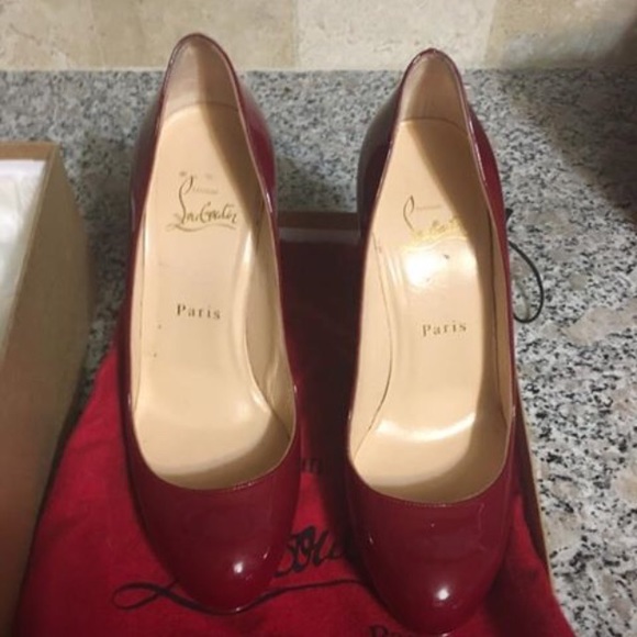 Louboutin red heels - Picture 4 of 5