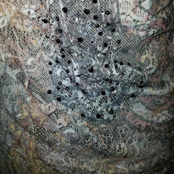 Buckle Day Trip Muted Lace💎Bling Top - Picture 5 of 8