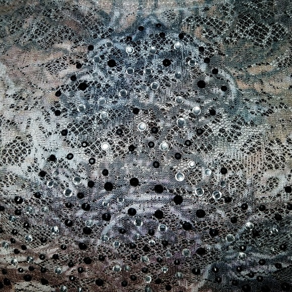 Buckle Day Trip Muted Lace💎Bling Top - Picture 6 of 8