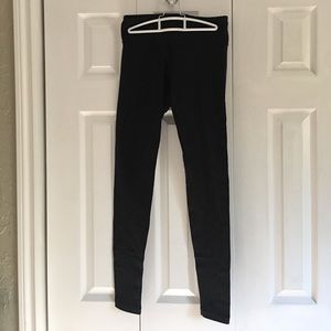Lululemon full length Wunder Under, size 6