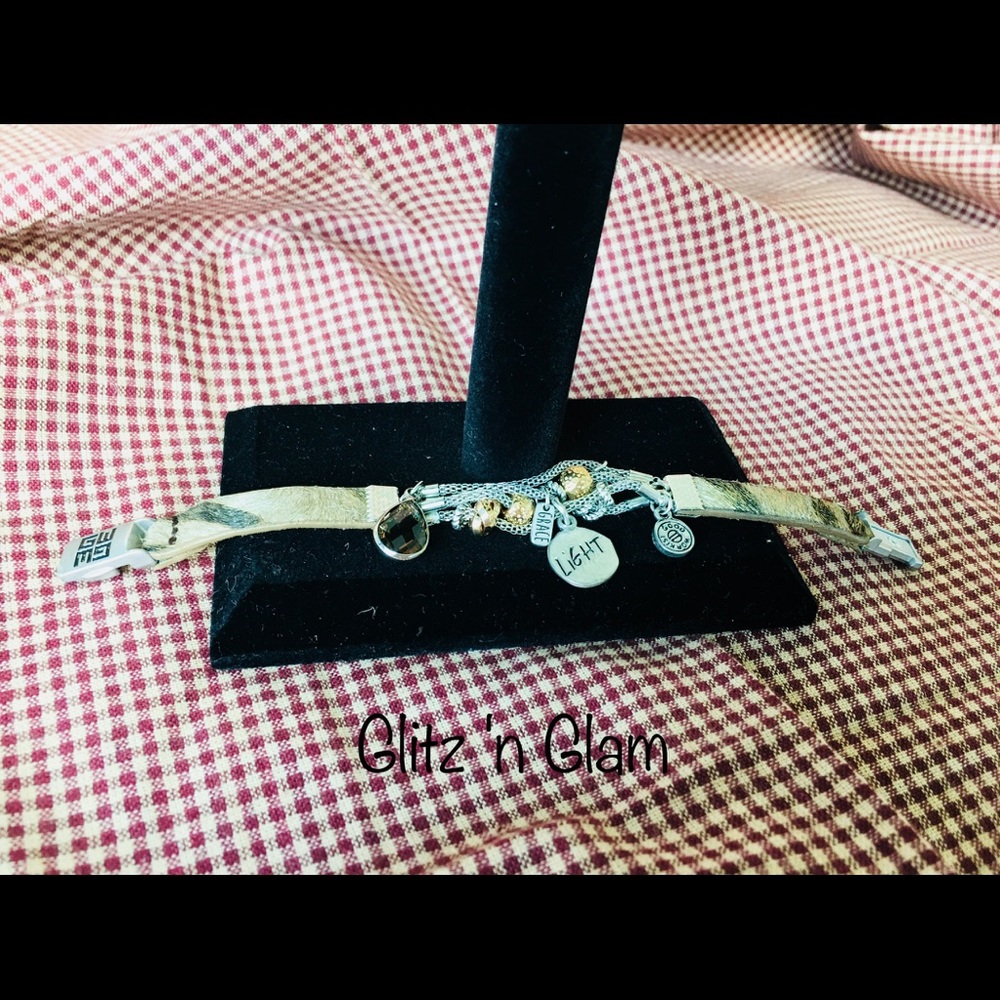 🚨ONLY ONE LEFT🚨..........BRACELET - Picture 4 of 8
