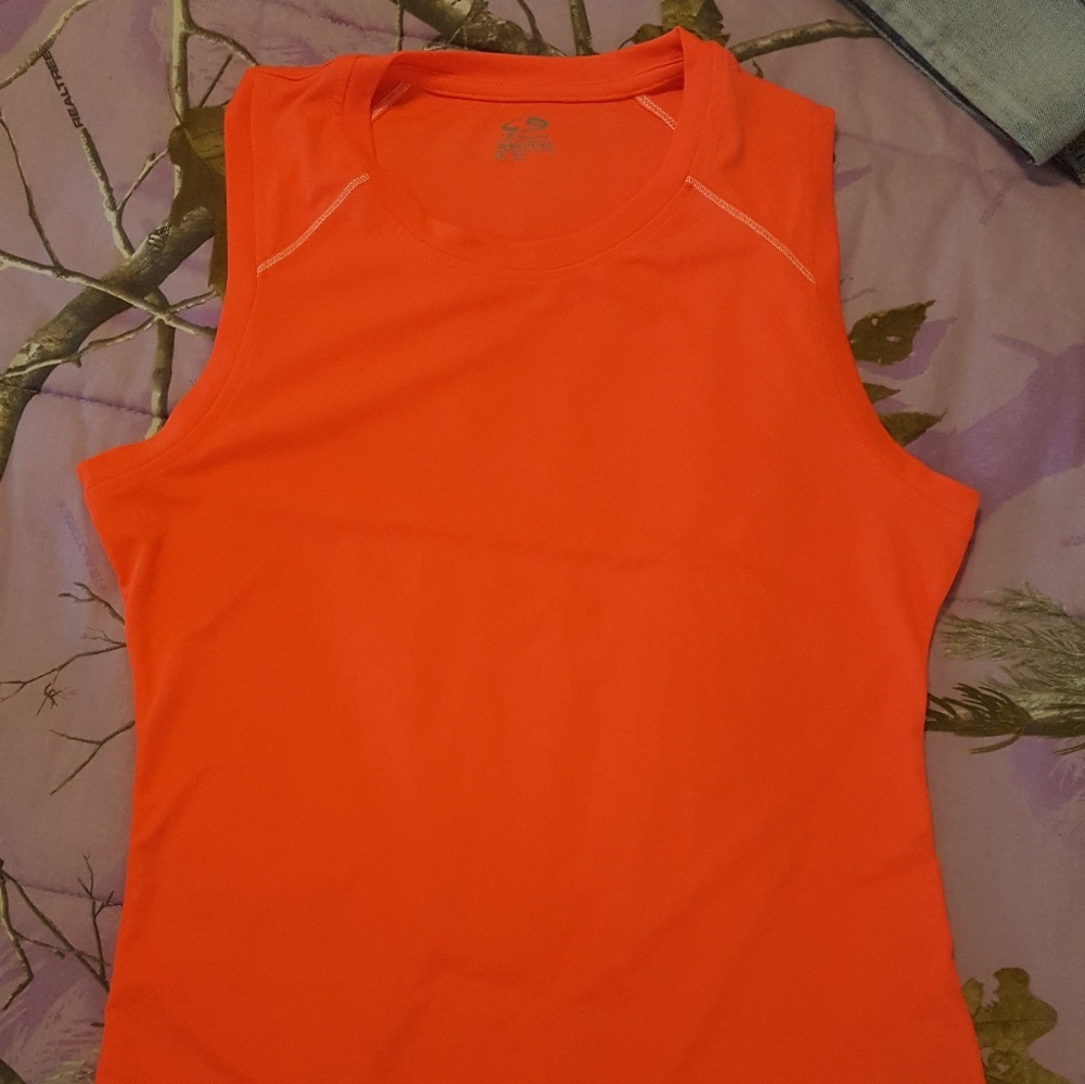 Soild muscle shirt, workout, running, marathon