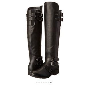 DV by dolcevita Landrie boots- NWT