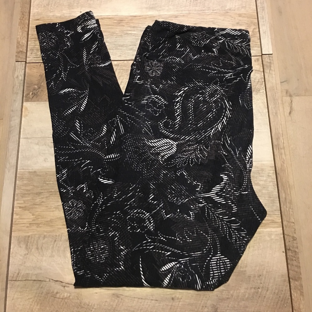 TC LuLaRoe Flower Leggings