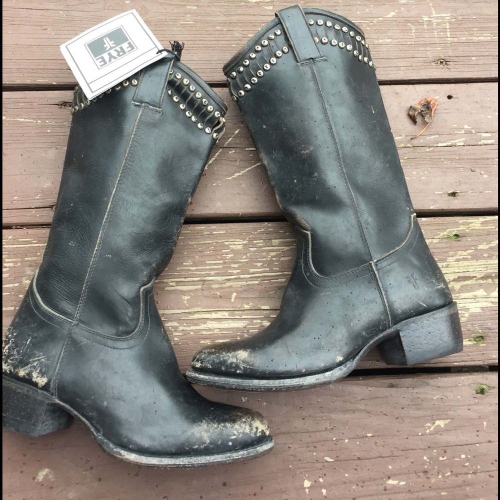 NWT FRYE Diana Cut Stud Tall size 5.5