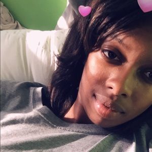 Meet your Posher, Ariana