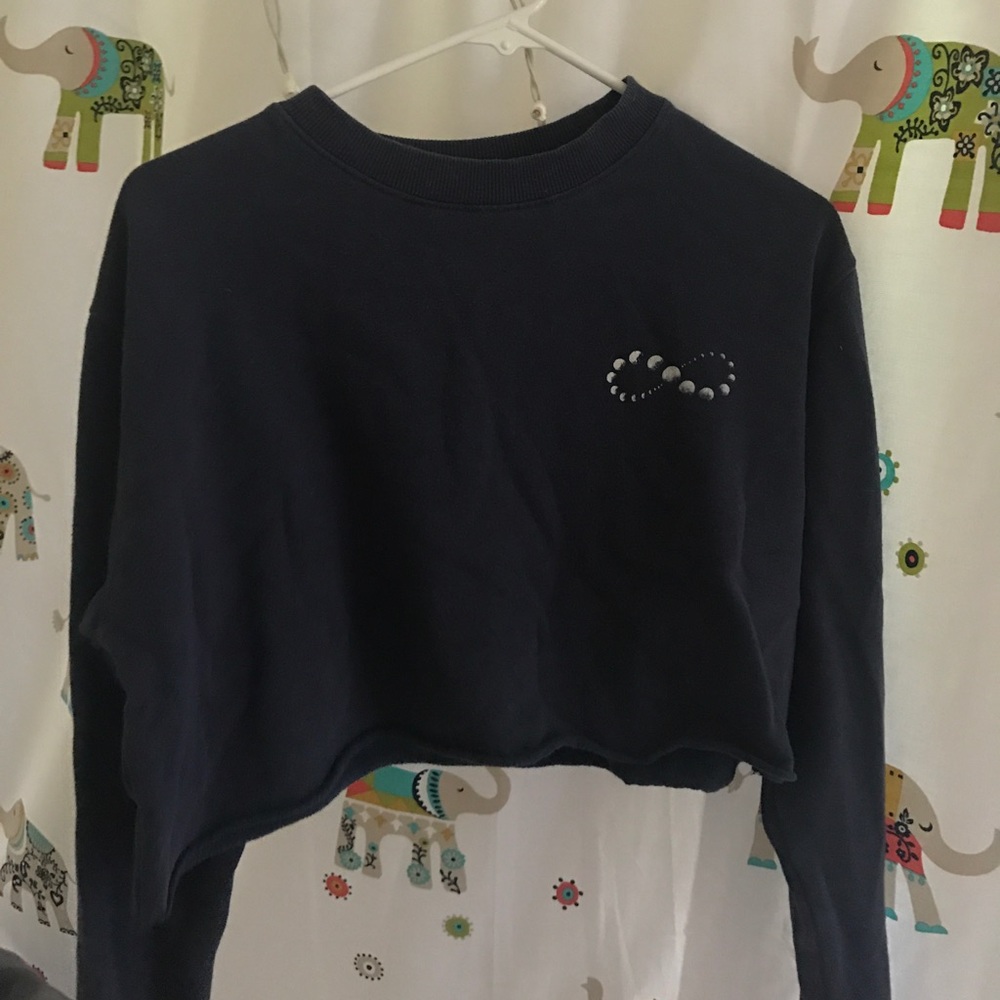 Pacsun warm crop sweatshirt with moon design