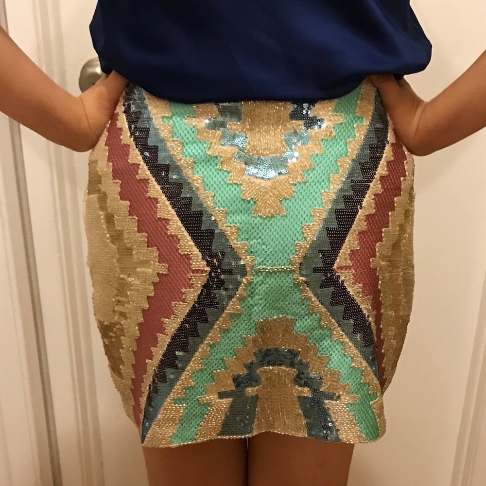 Pattern sequin mini skirt - Picture 4 of 6