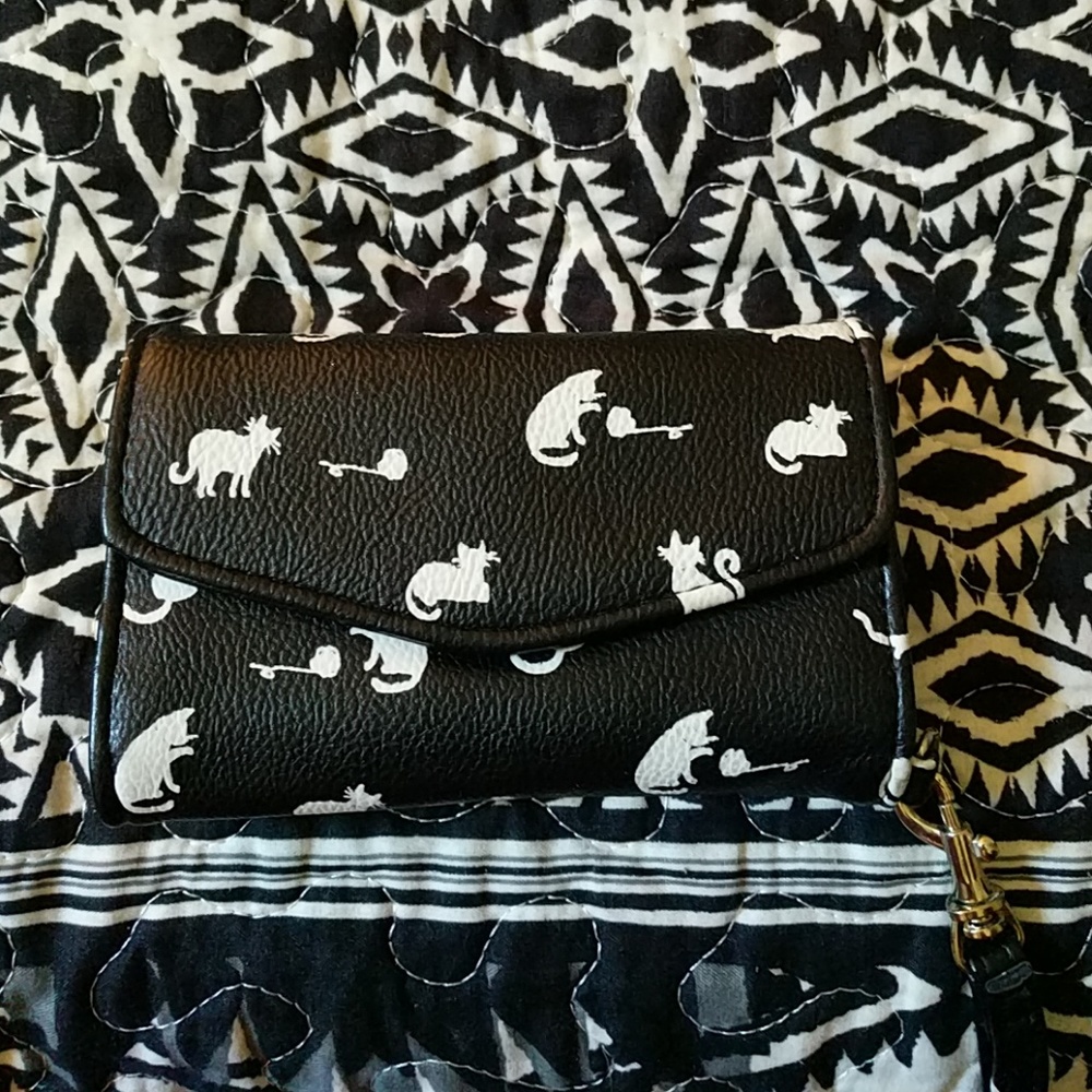 Cute kitty wristlet!