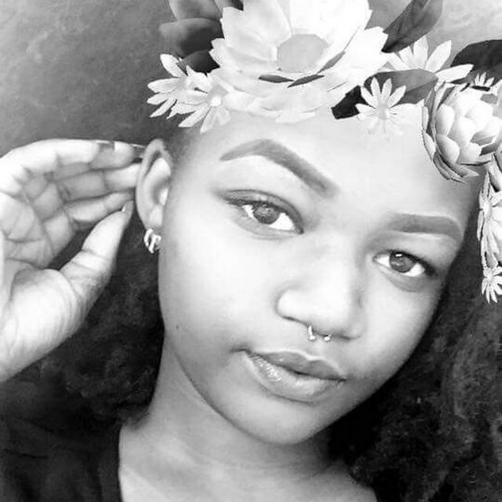 Meet your Posher, Leila