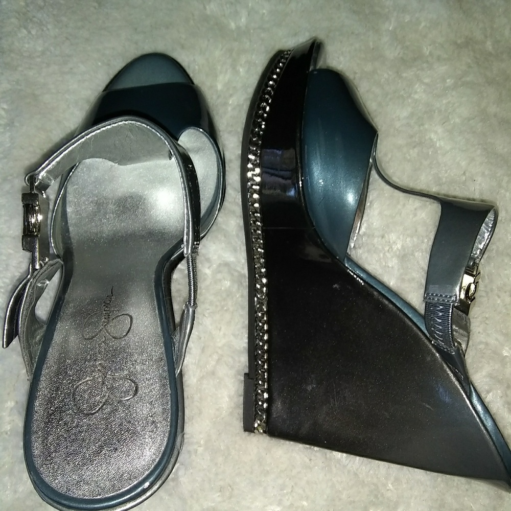 Sexy wedges with chain lined platform.