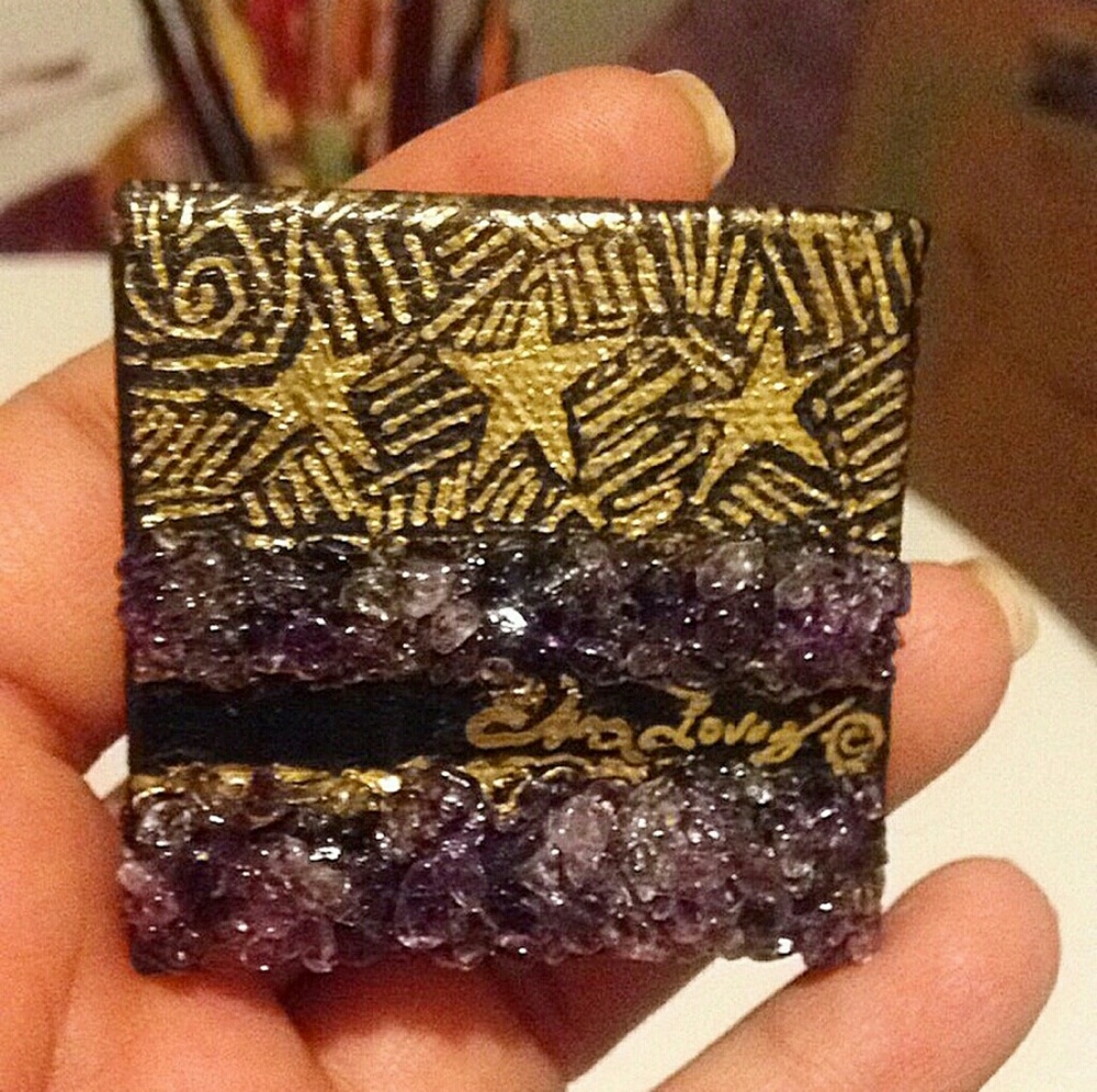 Art Canvas crafted pin