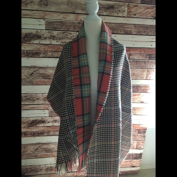 Great Soft scarf NWOT - Picture 2 of 2