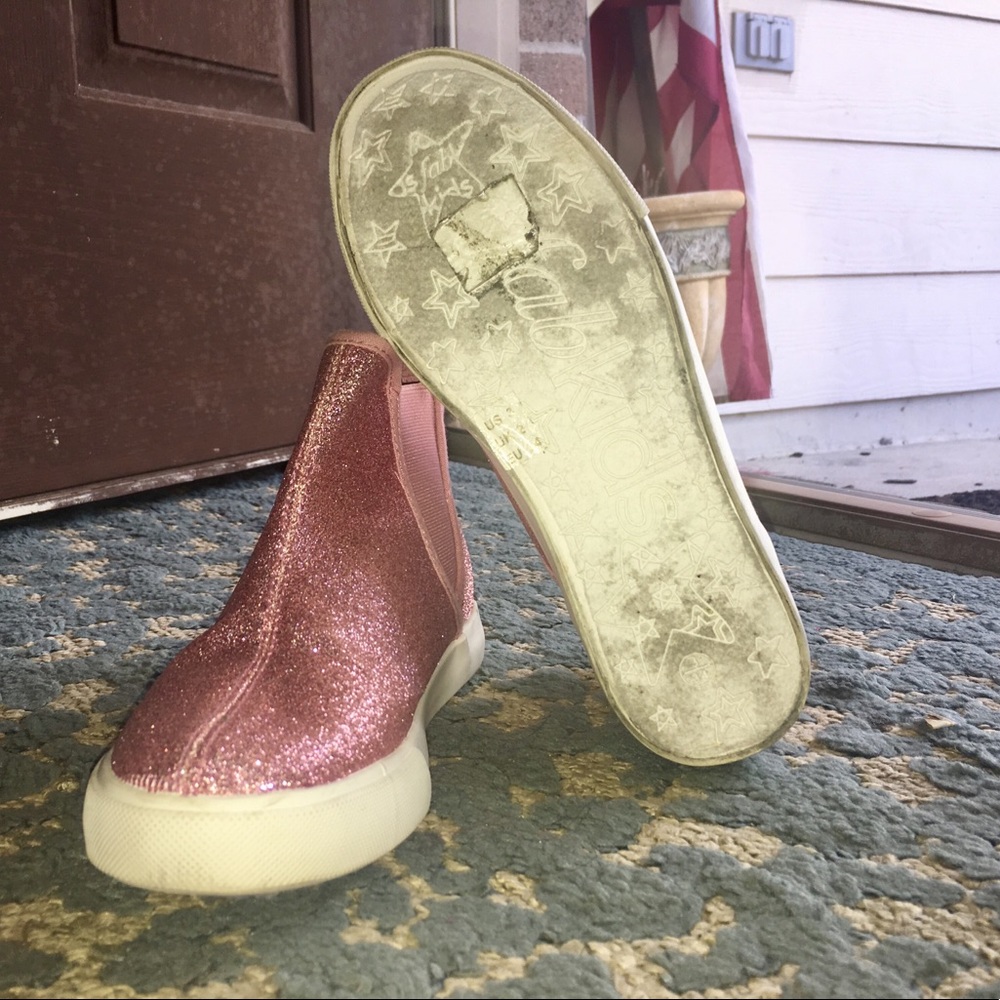 Sparkly shoes - Picture 5 of 5