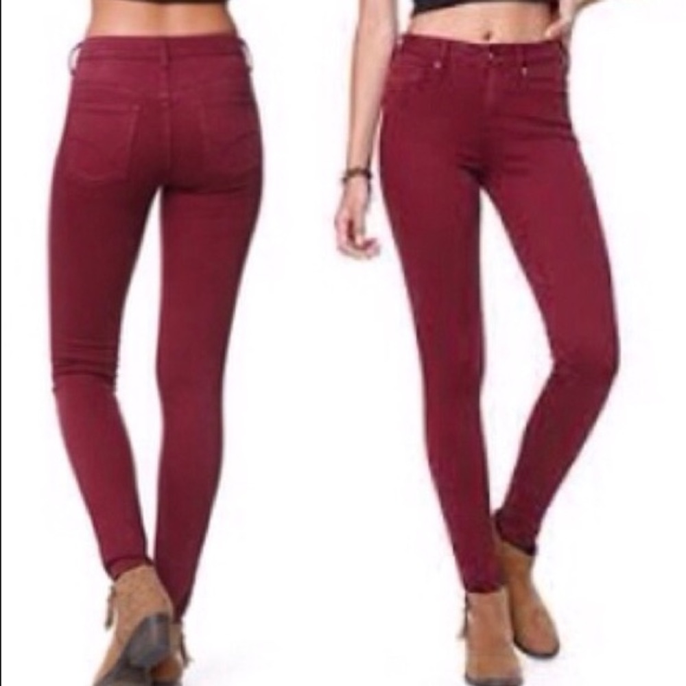 2/$20 Bullhead High Rise Skinniest Maroon Jeans