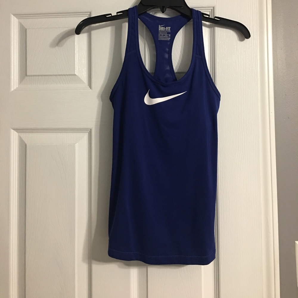 XS. Nike tank top. Great condition!