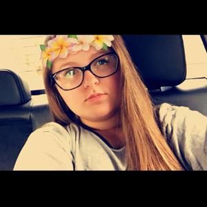 Meet your Posher, Kasey