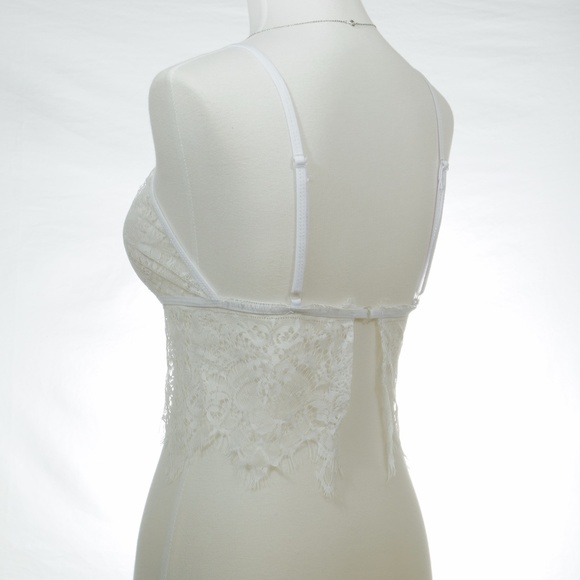 NWOT White Strappy Cage Lace Bralette - Picture 4 of 7