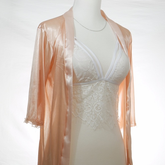 NWOT White Strappy Cage Lace Bralette - Picture 6 of 7