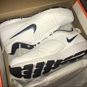 NWOT NIKE T-LITE XI (with box)