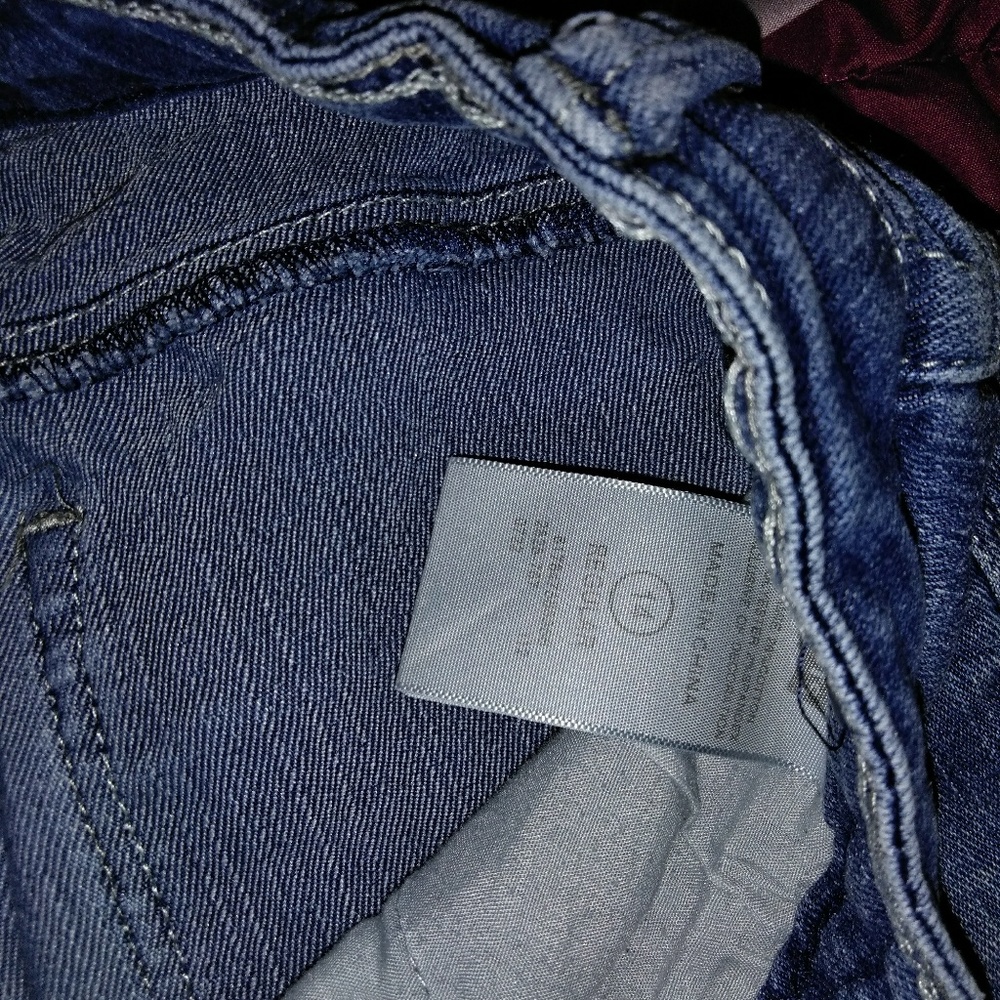 Levi capris