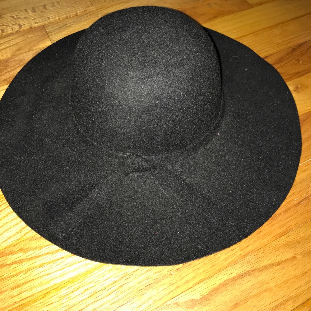 Wool sun hat