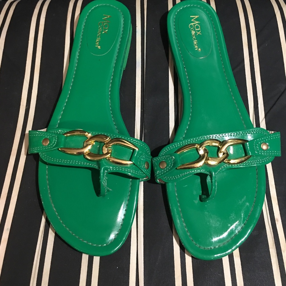 Max Collection Kelly Green w Gold Accent 9 Sandals