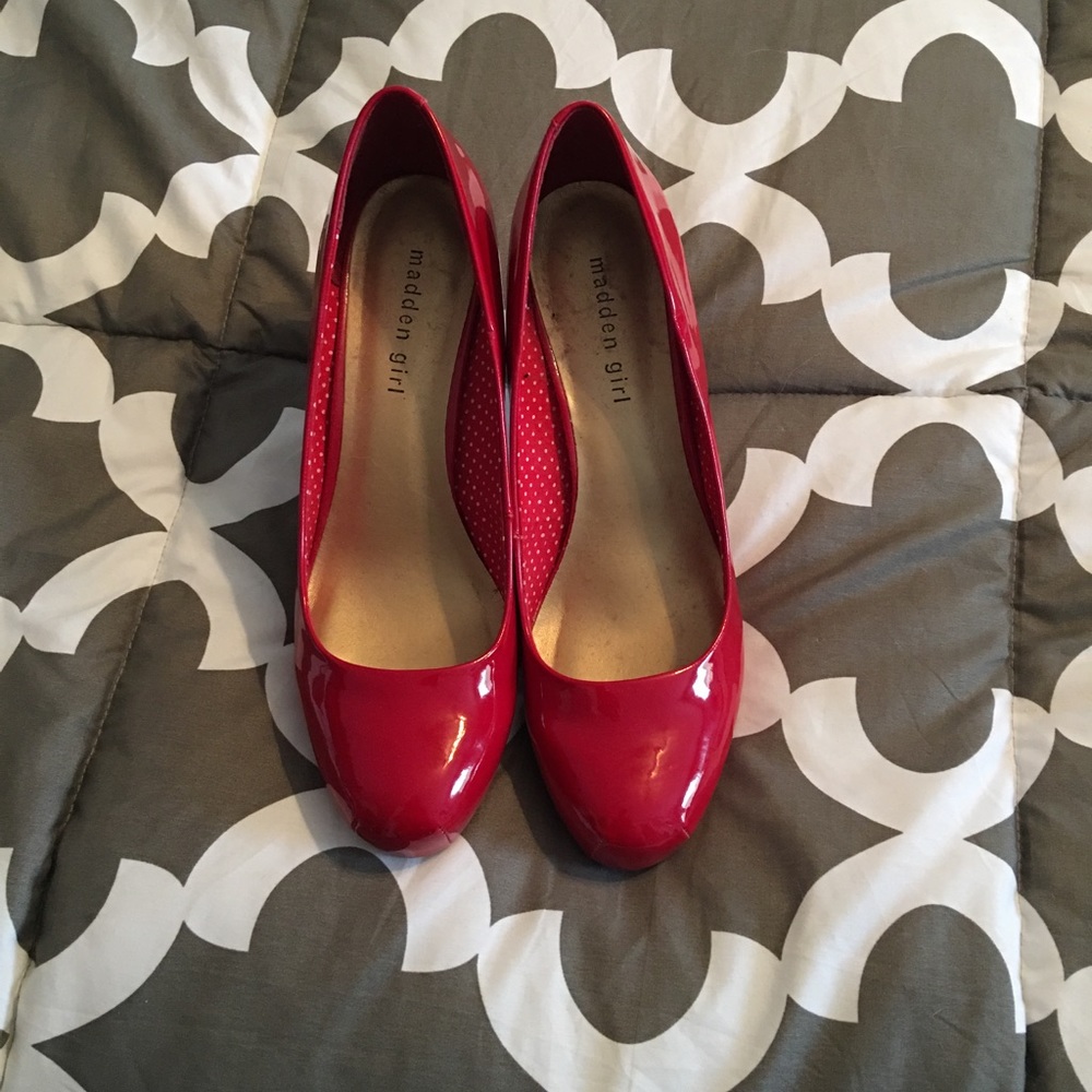 Madden Girl pumps