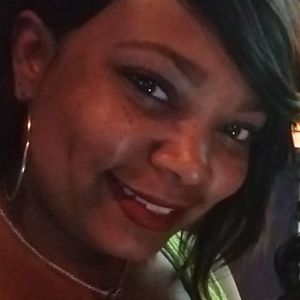 Meet your Posher, Sharra