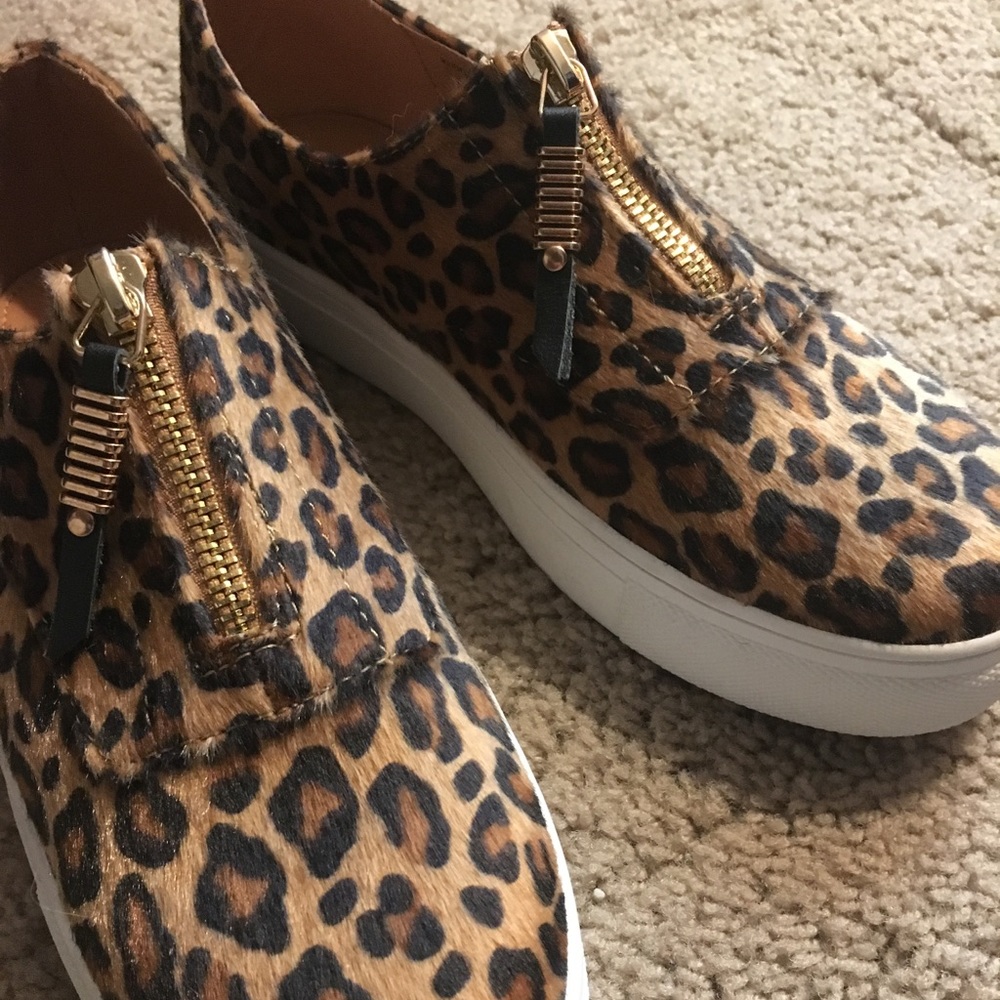 Madden girl slip on shoe!