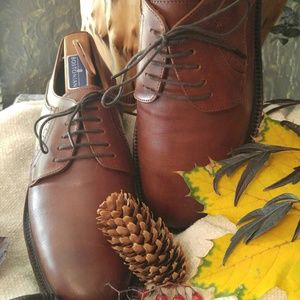 Johnston and Murphy Men's Leather Dress Shoes