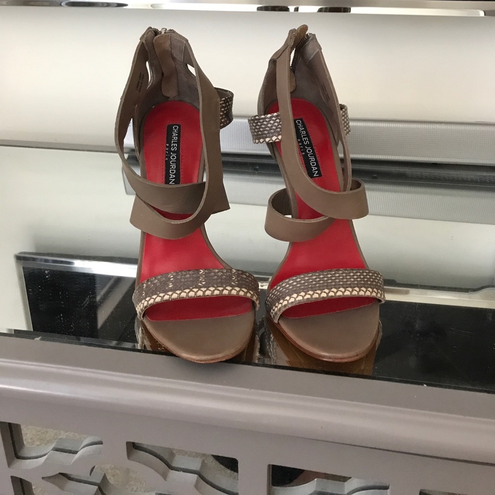 Heels. Tan with snake skin accent! Zip up back!
