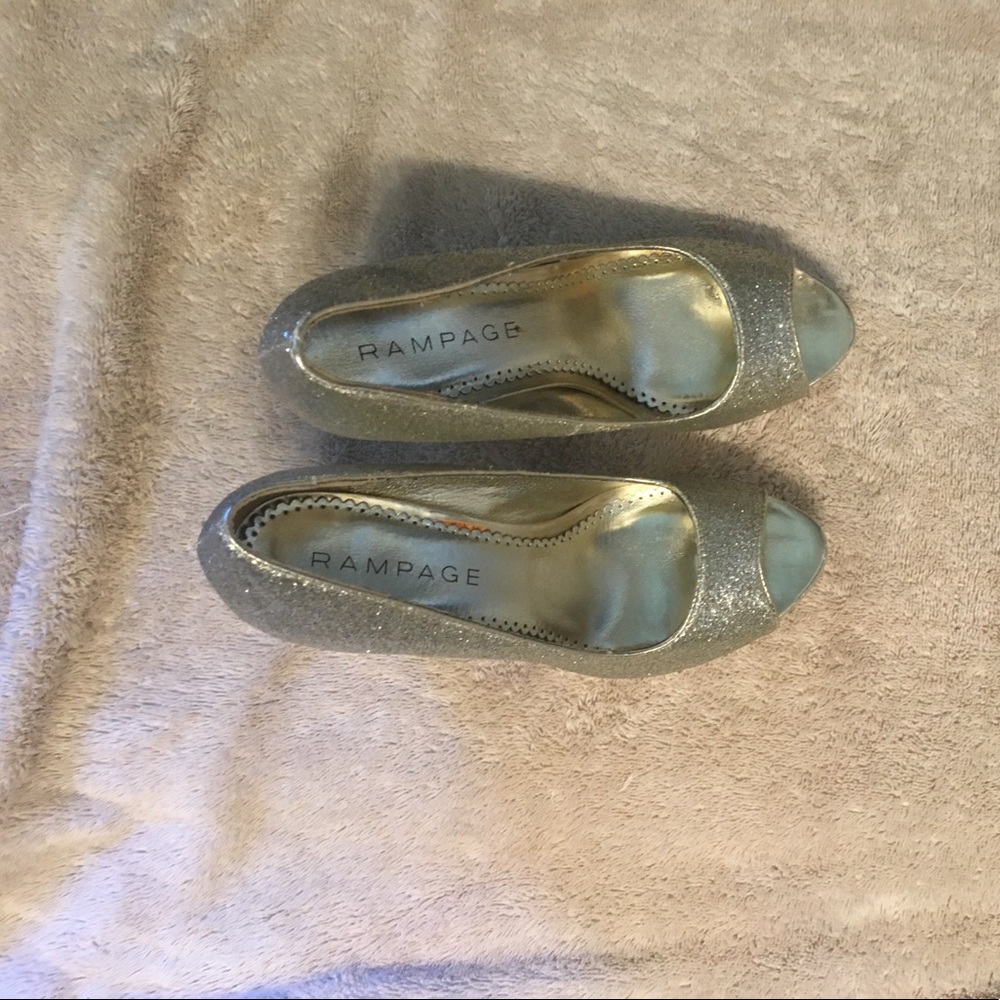 Shoes new
