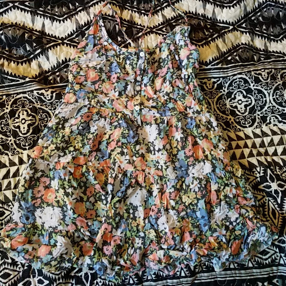 Aeropostale baby doll floral tank!